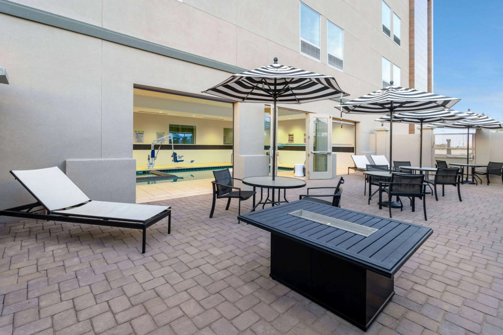 La Quinta Inn & Suites by Wyndham Maricopa Copper Sky