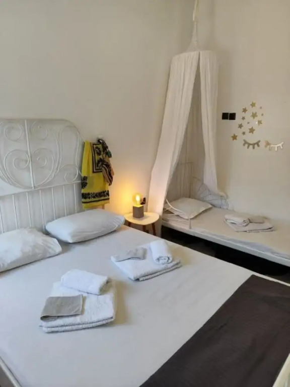 Marilous House - Skyros Beachfront Getaway