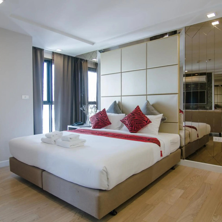 Hope Land Hotel Sukhumvit 8