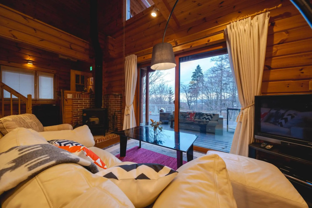 Suite Villa Yamanakako Finland Log