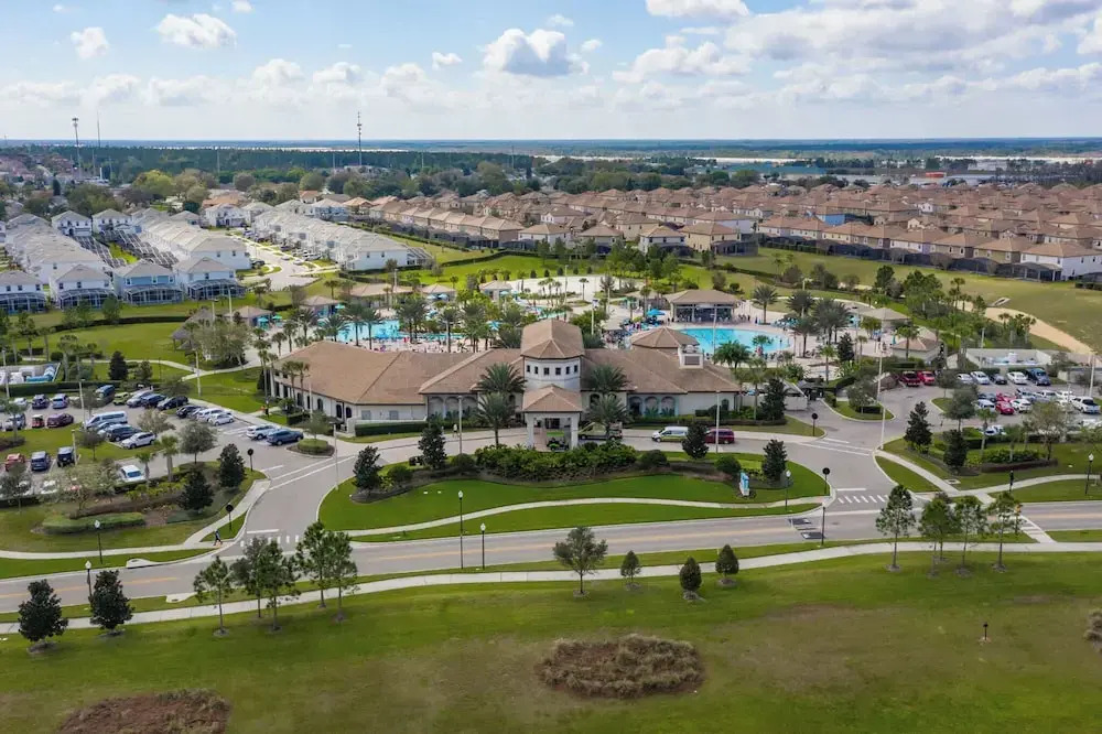 Upstay Movie-Themed Villa for 22 at ChampionsGate