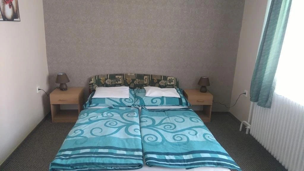 Platán Apartmanház