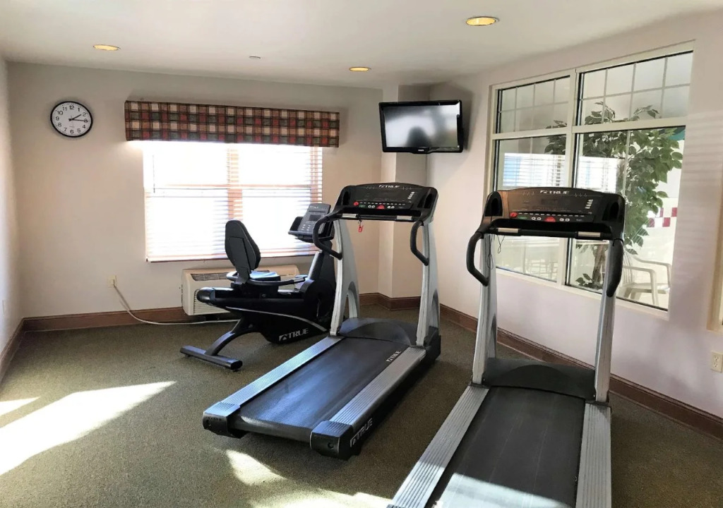 Holiday Inn Express & Suites Zion by IHG