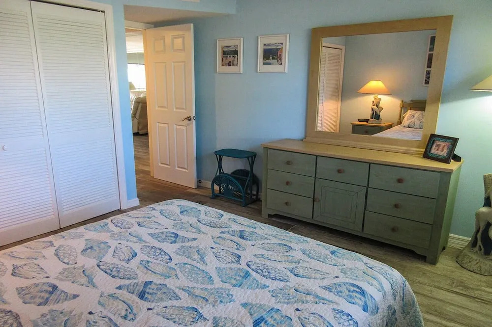 Eden 202 - 2 Br Condo