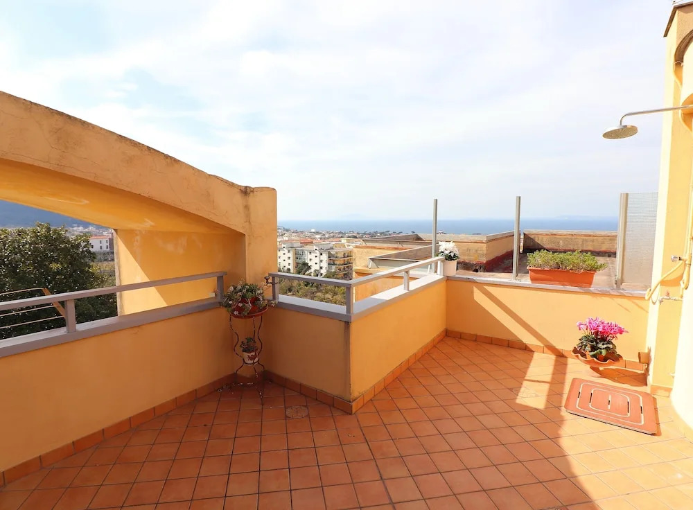 Casa Tesy