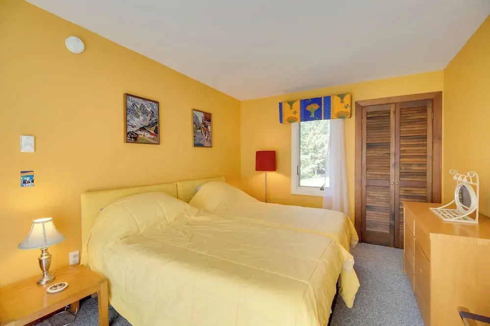 Waitsfield Condo w/ Pool & On-site Trail Access!