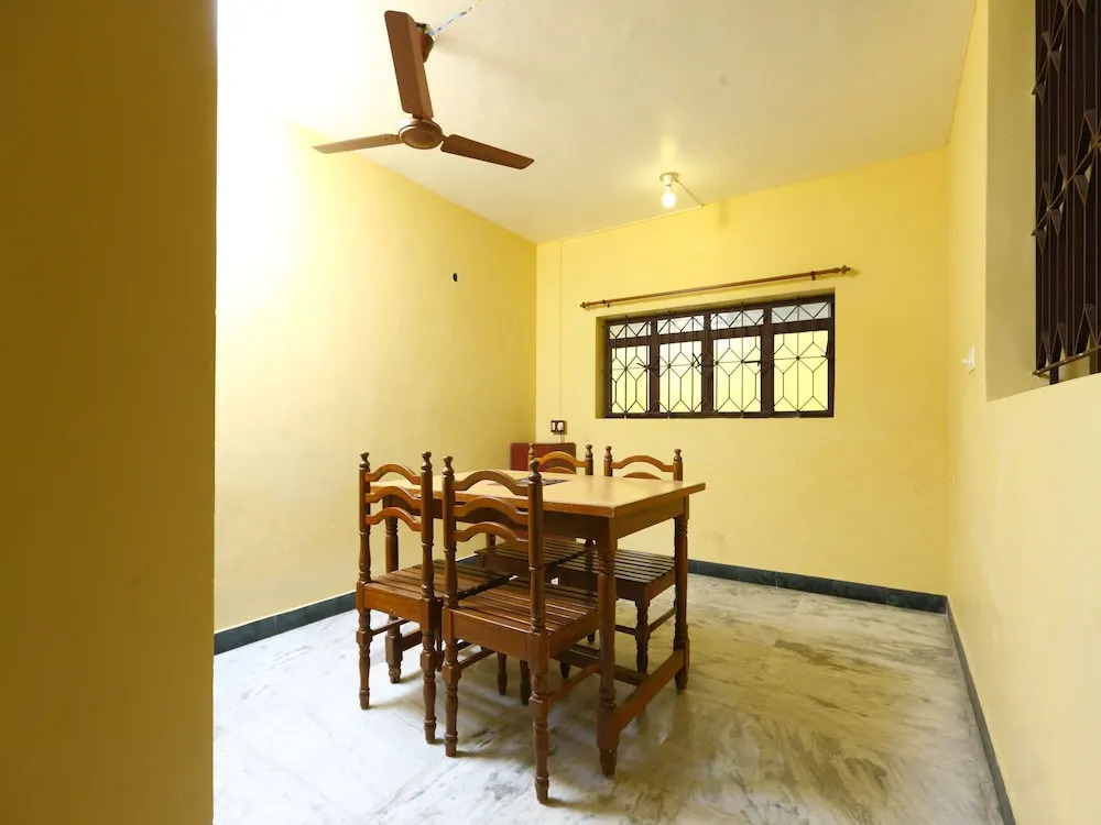 OYO 9833 Home 3BHK Reddiyarpalayam