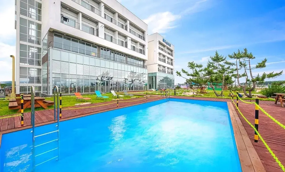 Bada Sol Hotel and Pension