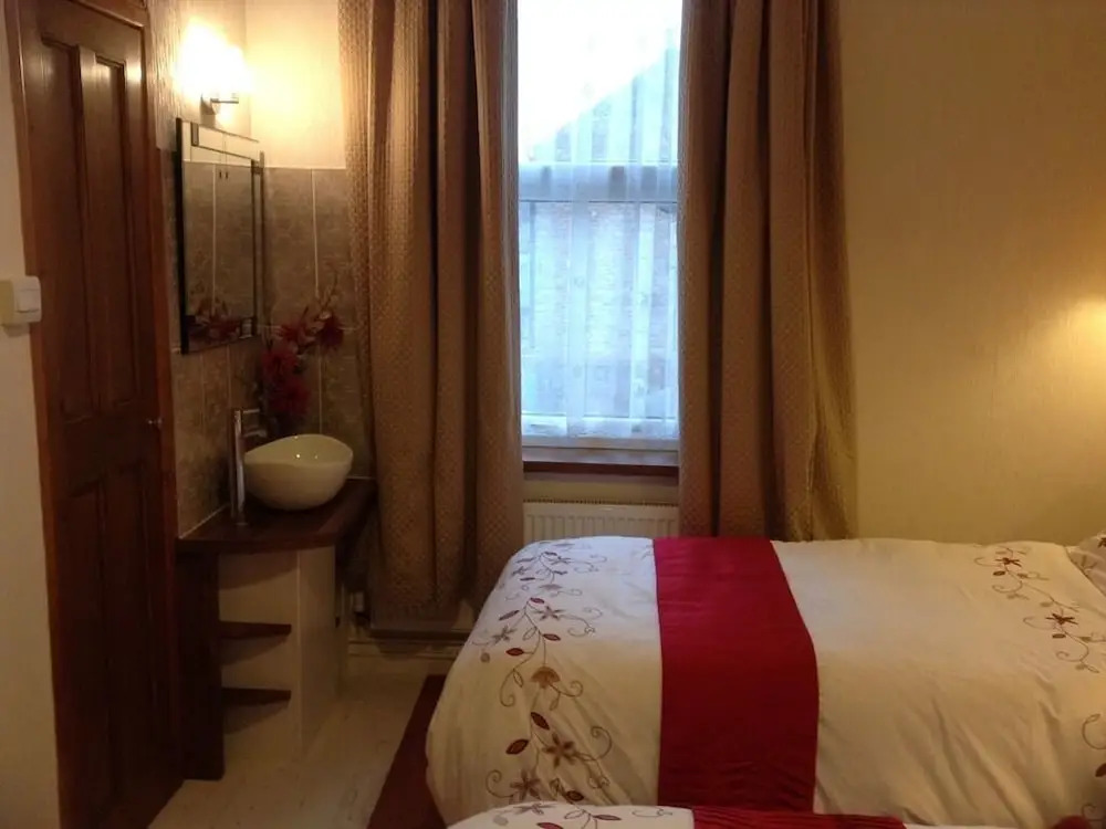 Chelmsford Place Guest House