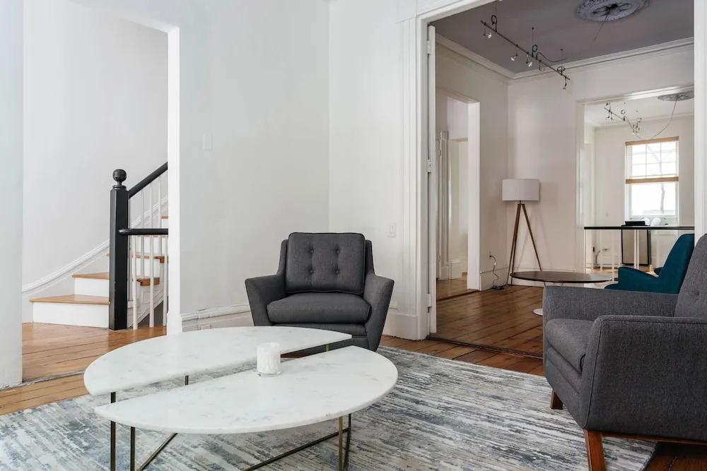 West Village 5BR Townhome & Private Yard
