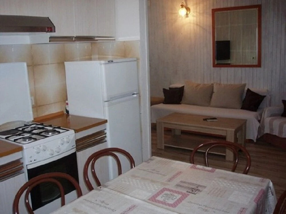 Apartments Tiho