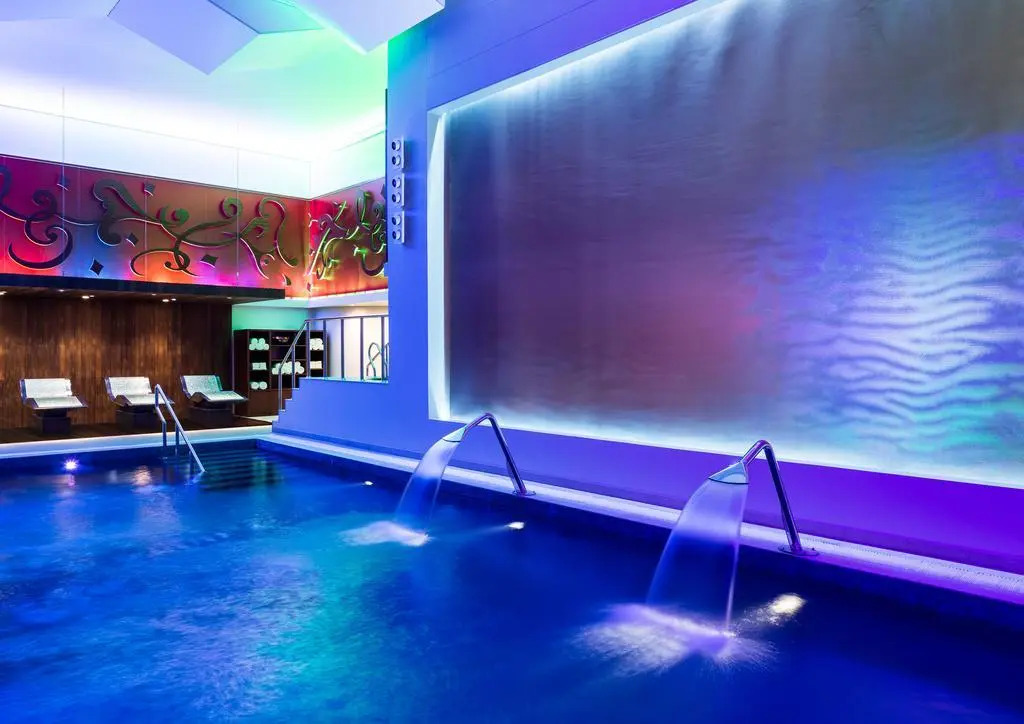 Al Faisaliah Suites