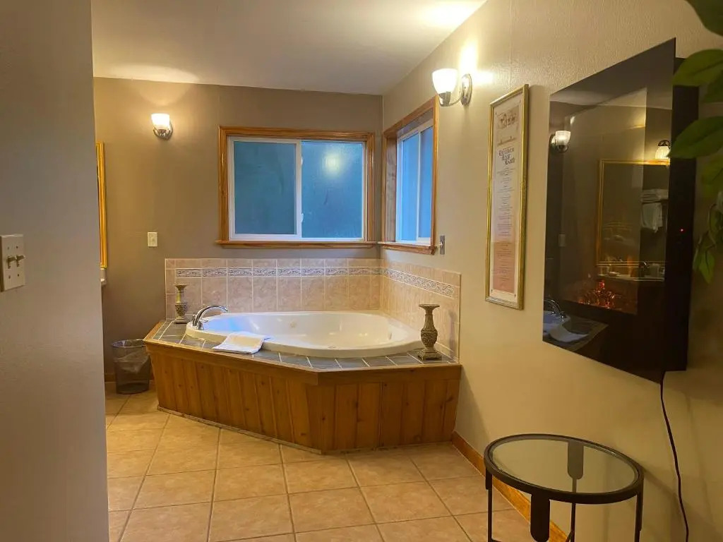 Pikes Peak Inn