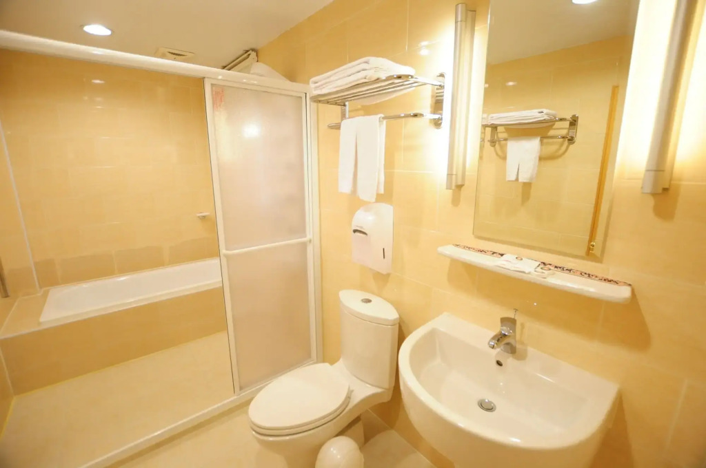Kindness Hotel Liouhe Night Market Zhongzhen