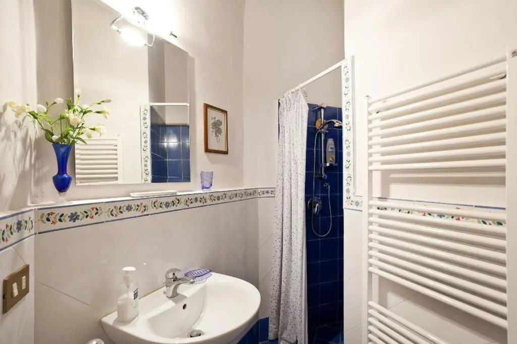 Huge Country House in San Gimignano