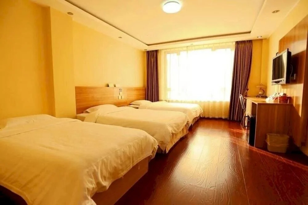 Yingkou Bayuquan Jin'gangwan Business Hotel