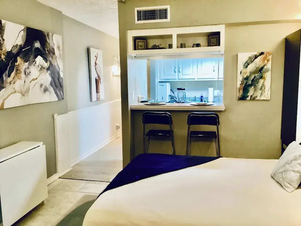 Shoreline Studio Condo for 4