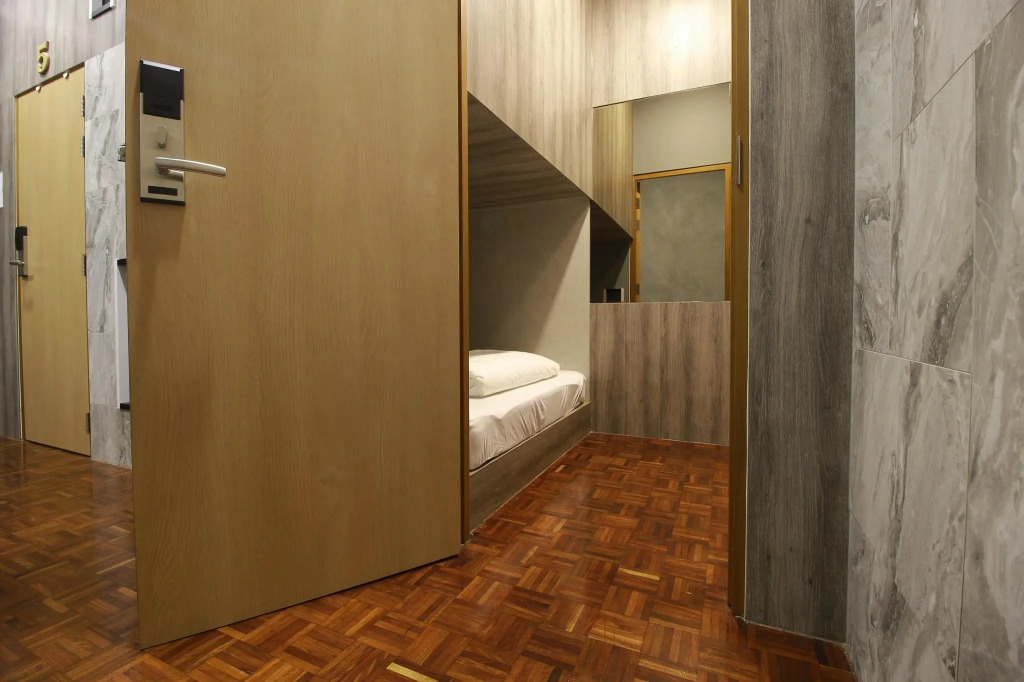 168 Hostel