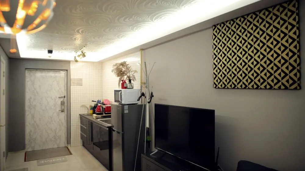 Hongdae PR. Modern Studio.