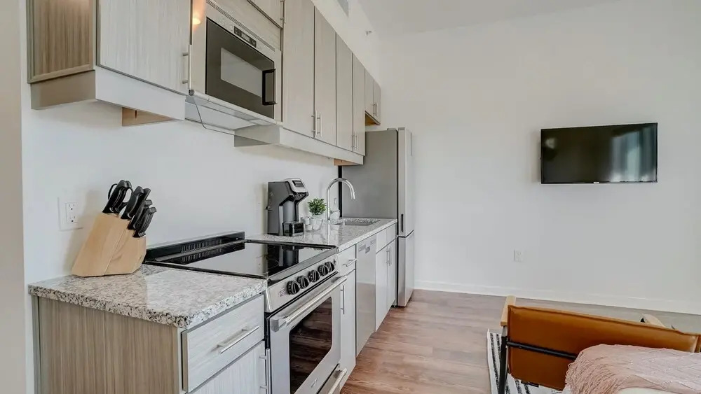 FRONTDESK Lakeview Green Apts Birmingham