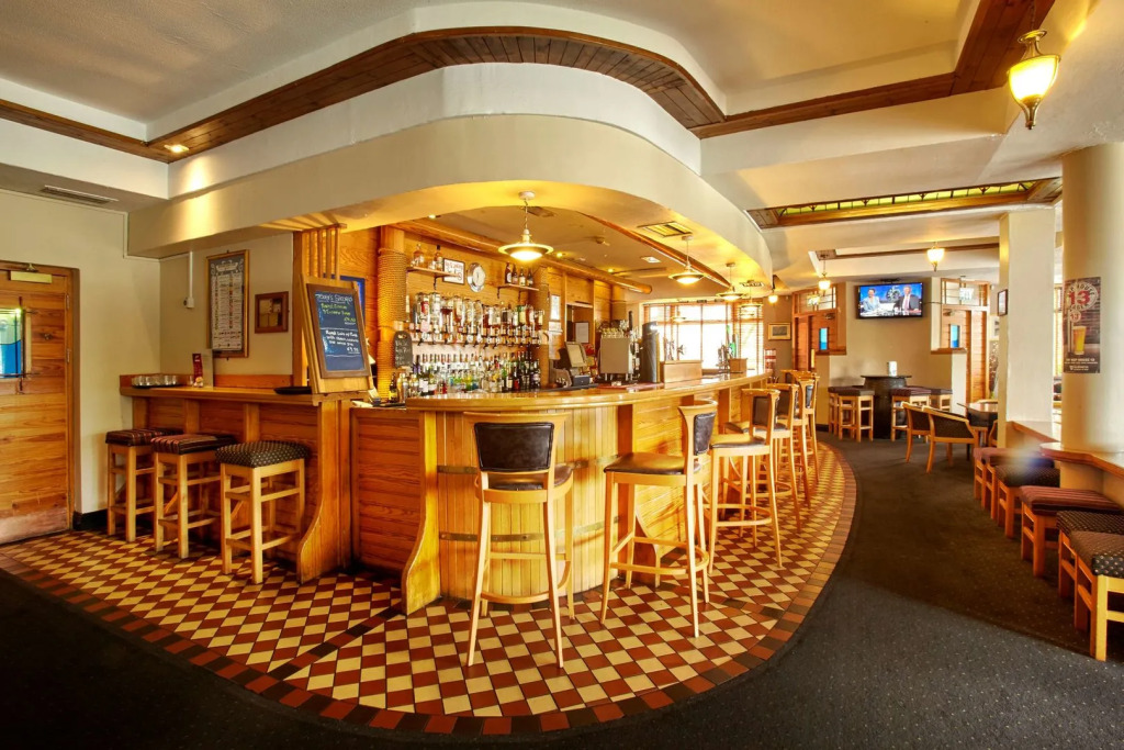 Waterford Marina Hotel