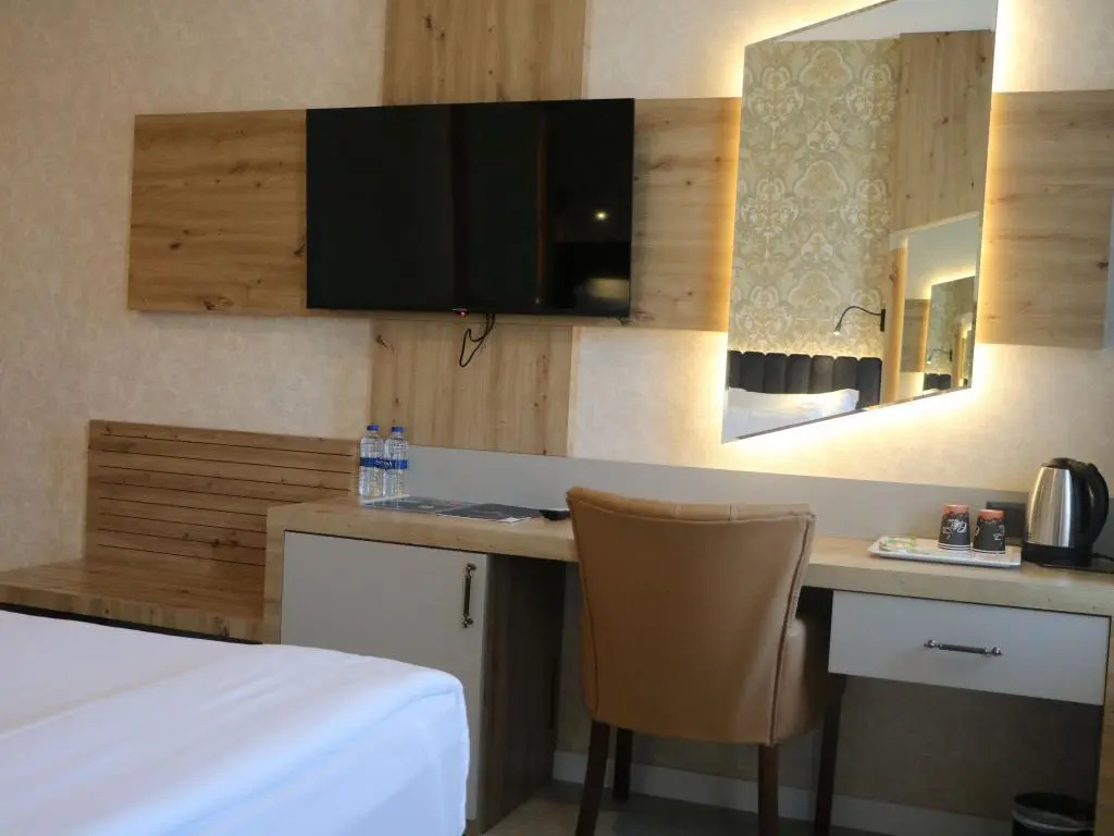 Isnova Hotel Airport