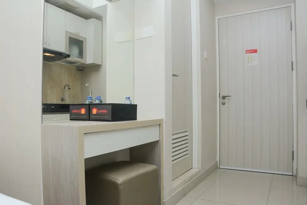 Premium and Comfy Studio Apartment @ Grand Kamala Lagoon By Travelio