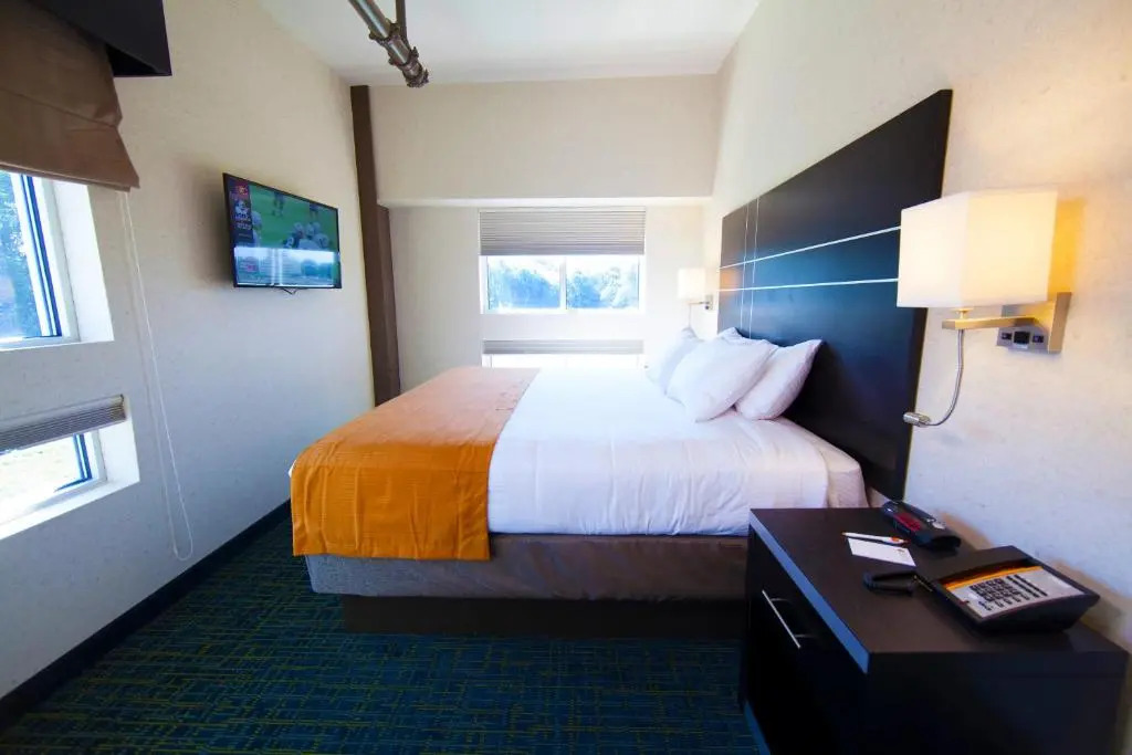 Warehouse Hotel