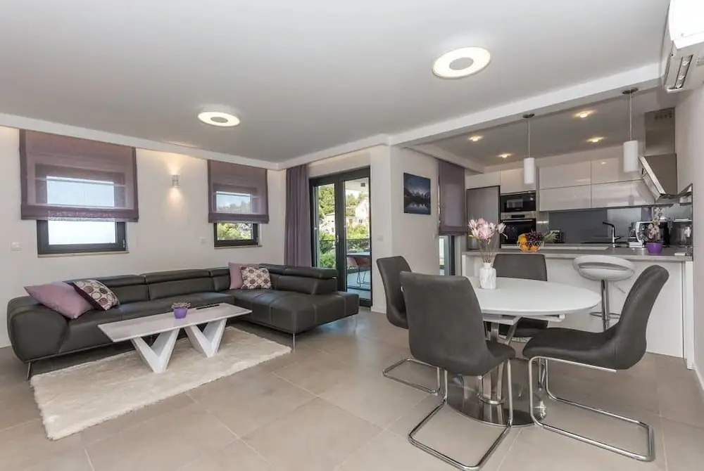 Villa VID