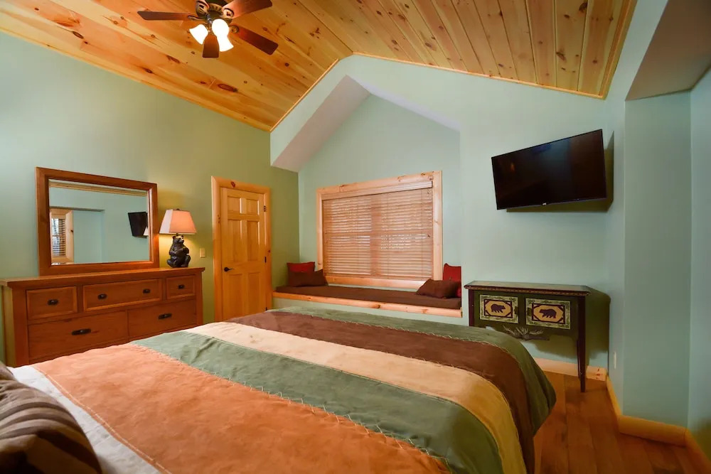 Our Mountain Home 5 Bedroom House