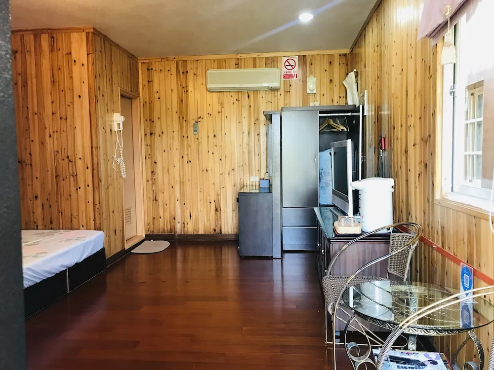 Huayi Homestay