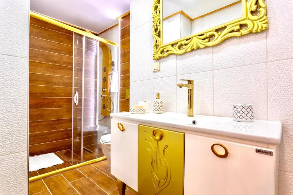 JAZZY LUXURIOUS FAMILY HOMES 100 Mb Wi-Fi