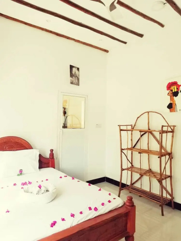 Room-room Ally at the Beach for 2 - 3 gu