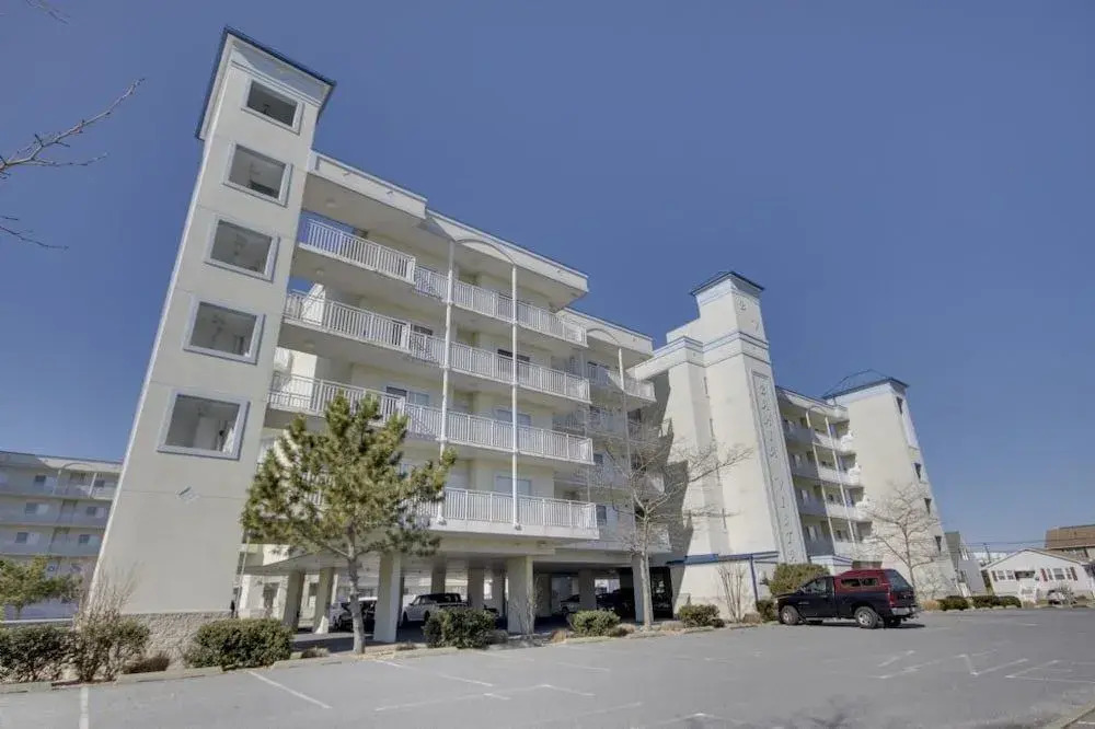 Bahia Vista II 202 - 3 Br Condo