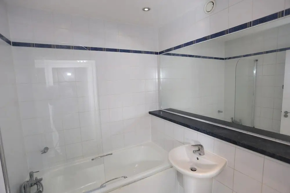 Beautiful 2 beds Woolwich Central Apt