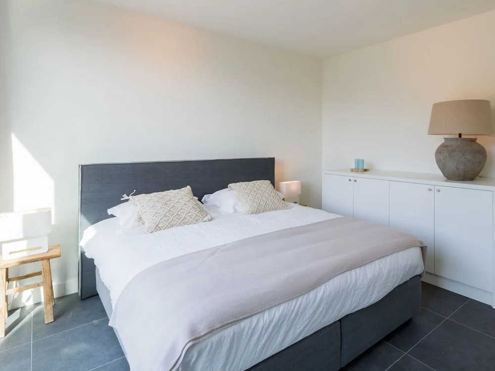 Villa With Washing Machine, 4 Bathrooms, Near Veerse Meer