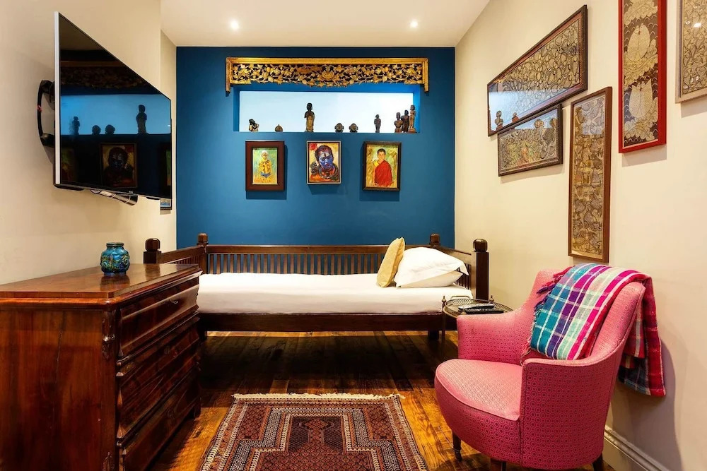 Opulent Colours in North-west London