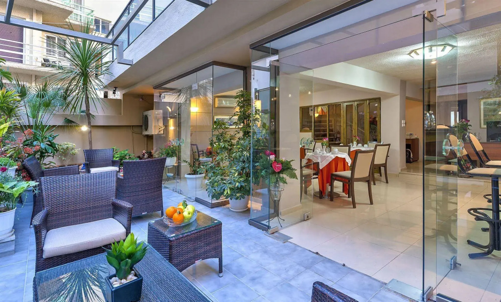 Eftihia Apartments by the sea