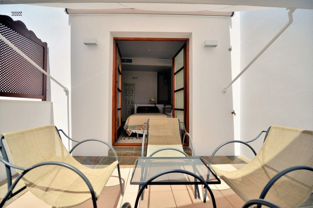 ApartaSuites Alberca Deluxe