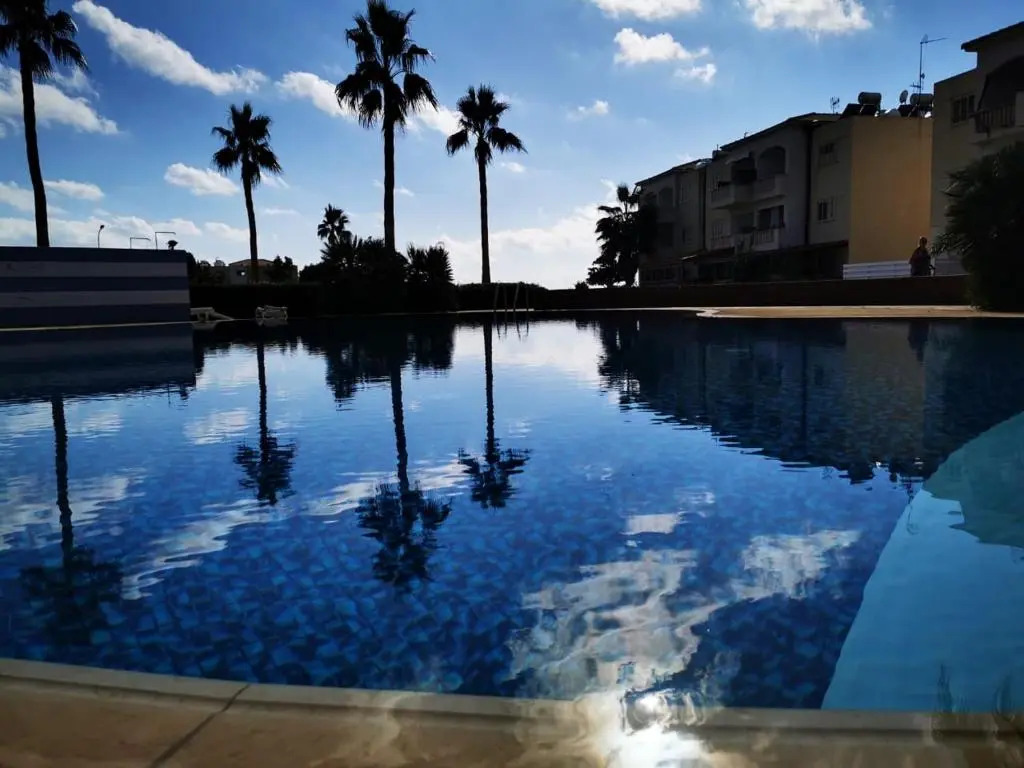 Escape and relax cozy apartment in Pafos!