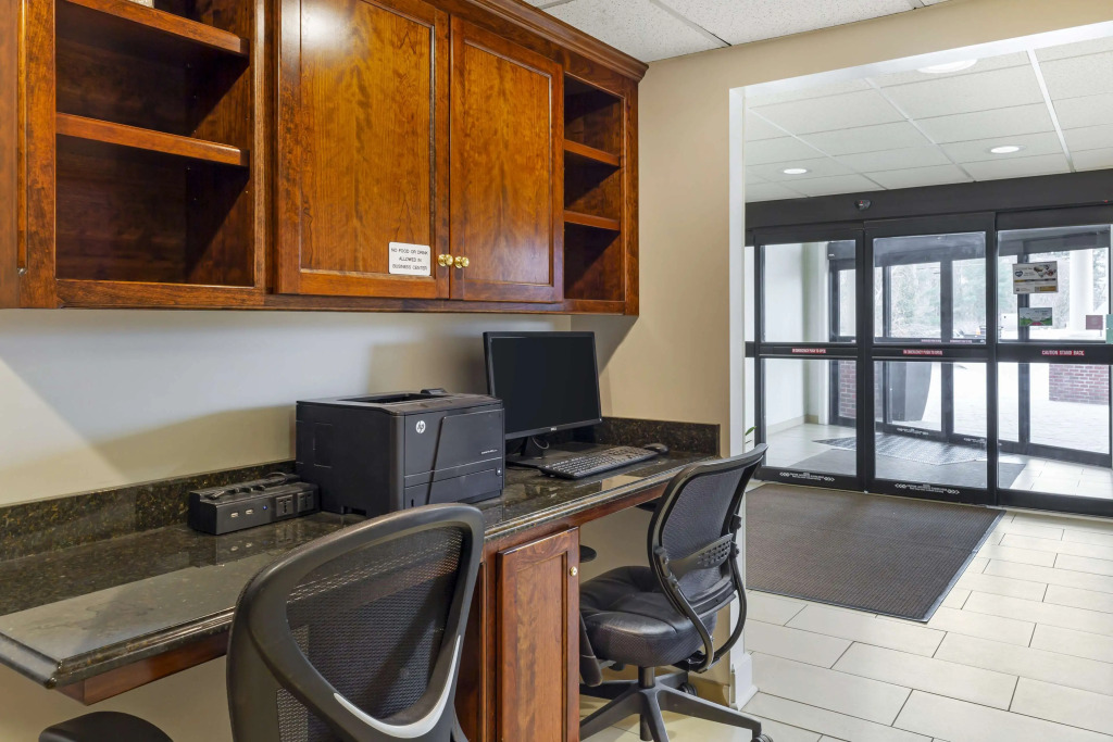 Best Western The Inn at Sharon - Foxboro