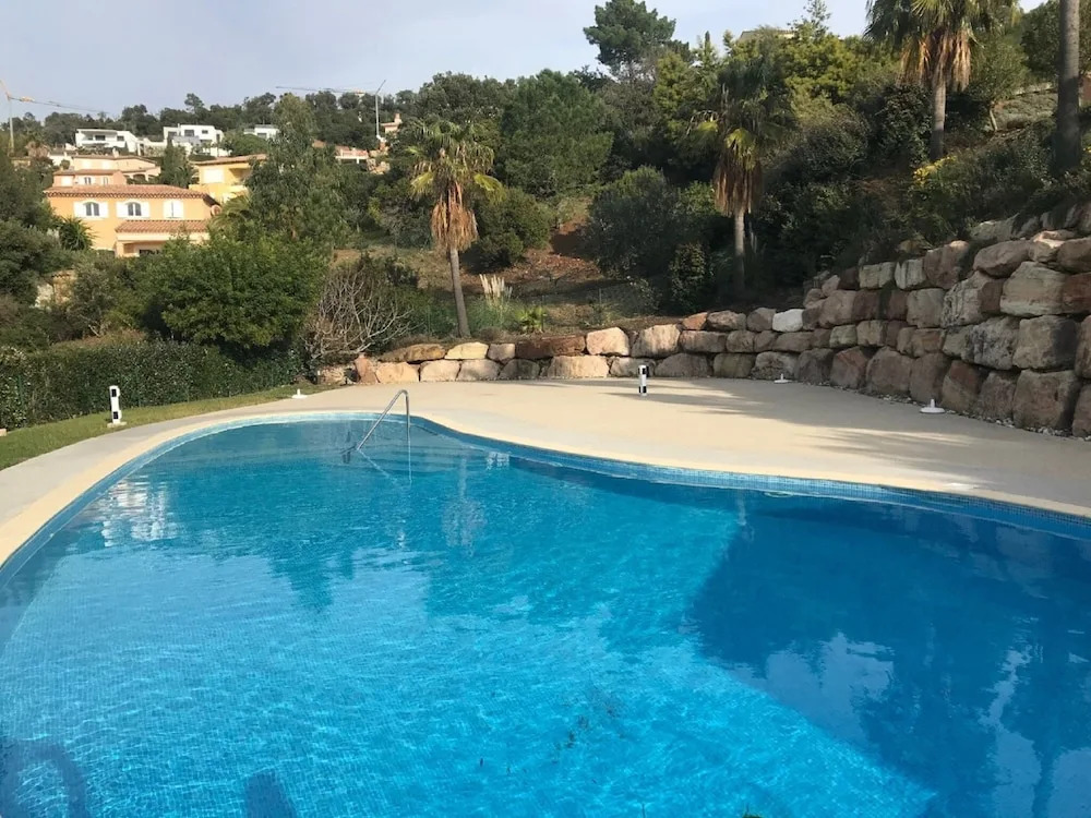 Exquisite Holiday Home in Roquebrune-sur-argens With Pool