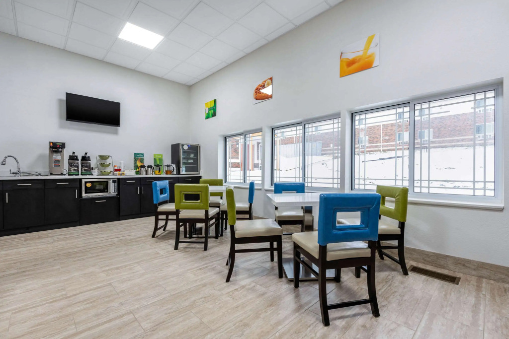 Quality Inn Coraopolis - Pittsburgh Airport