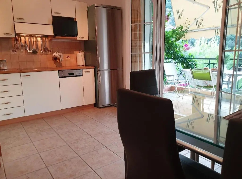 Sea view maisonette near Nafplio!1' drive to beach