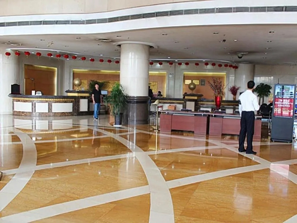 Kingshine Hotel