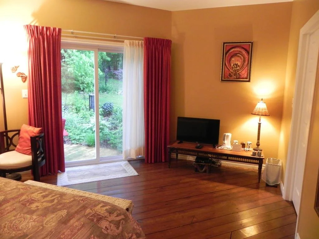 Rumi Guest House on the Cabot Trail