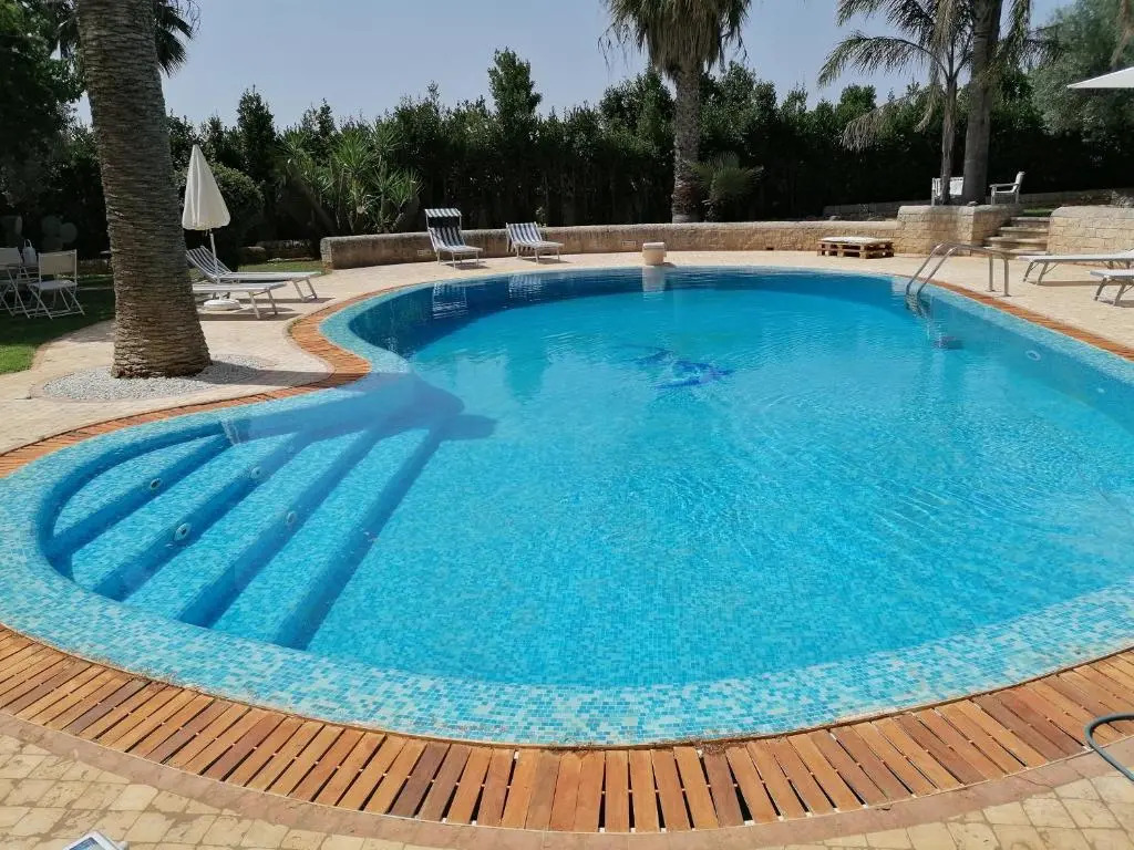 Bouganvillea house