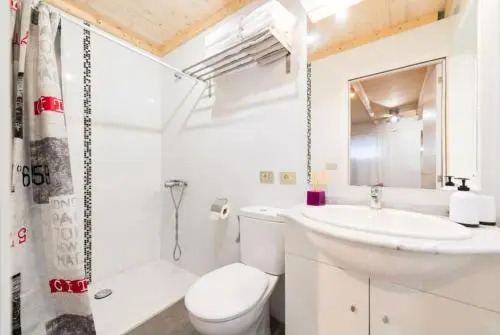 White Apartment Kasa