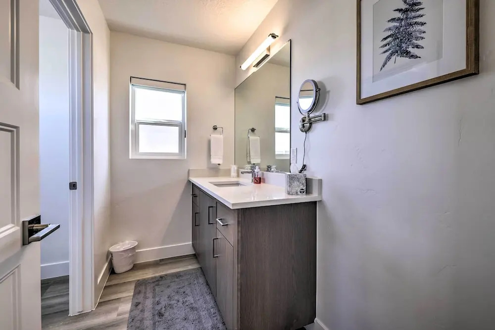 Spacious St. George Townhome w/ Grill & Views!