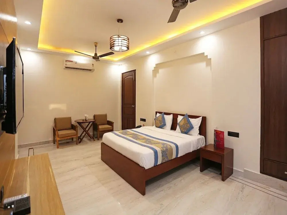 Chhavi Villa by OYO Rooms